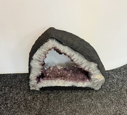 Amethyst Portal image 1