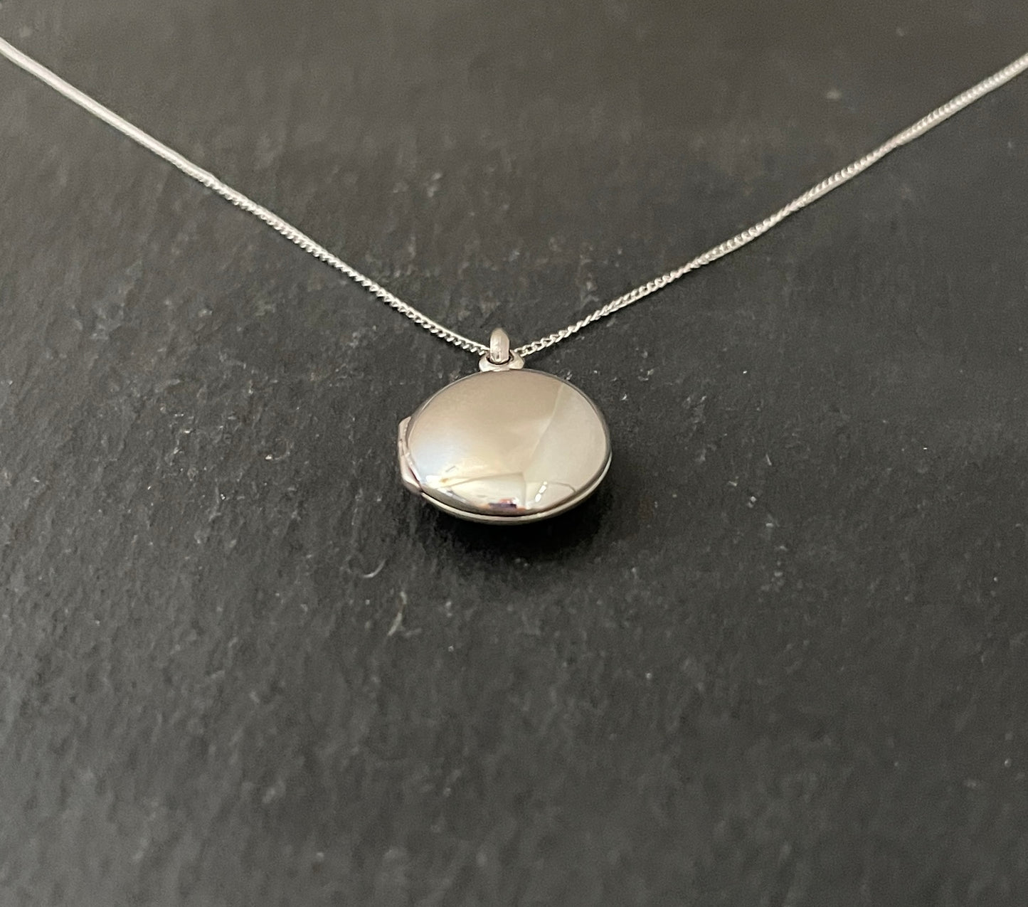 Oval Silver Locket image 2