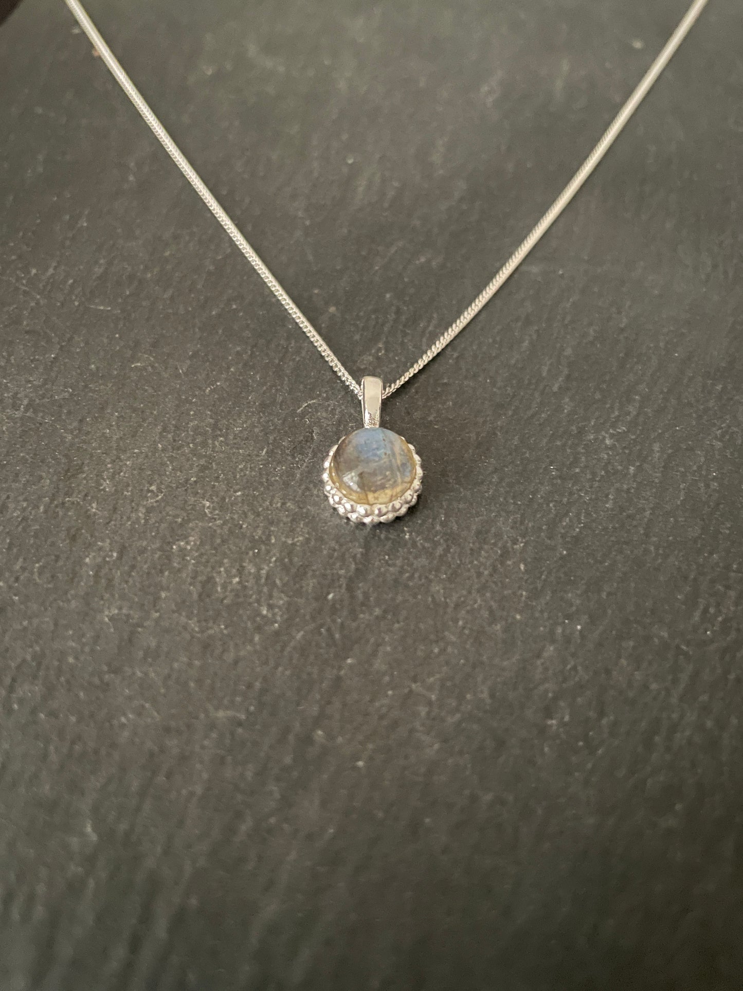 Labradorite Round Pendant image 1