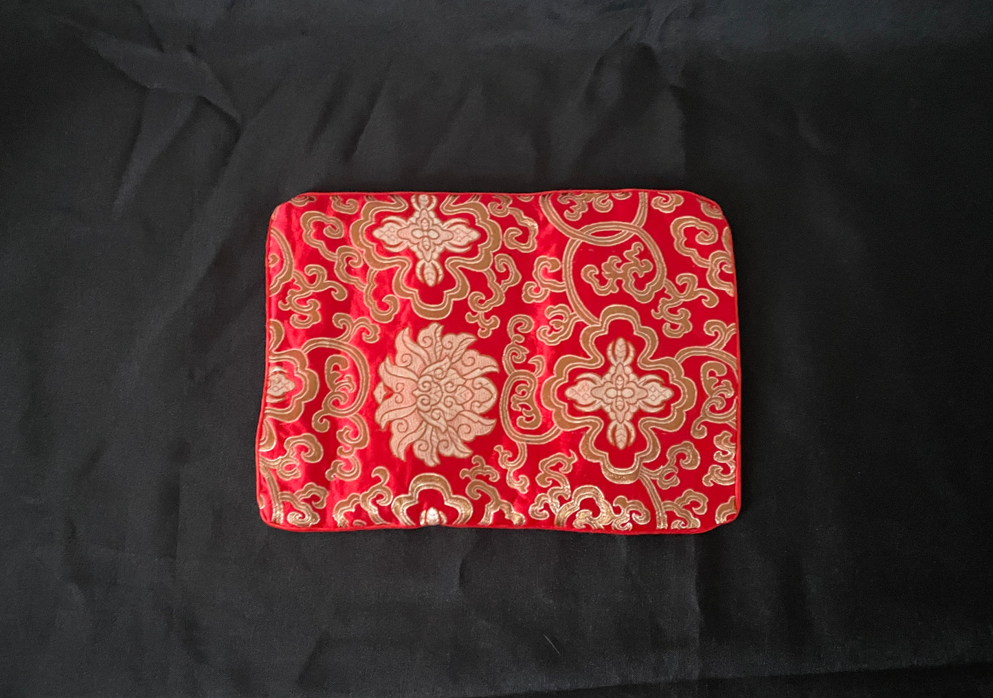 Red and Gold Jewellery Wrap