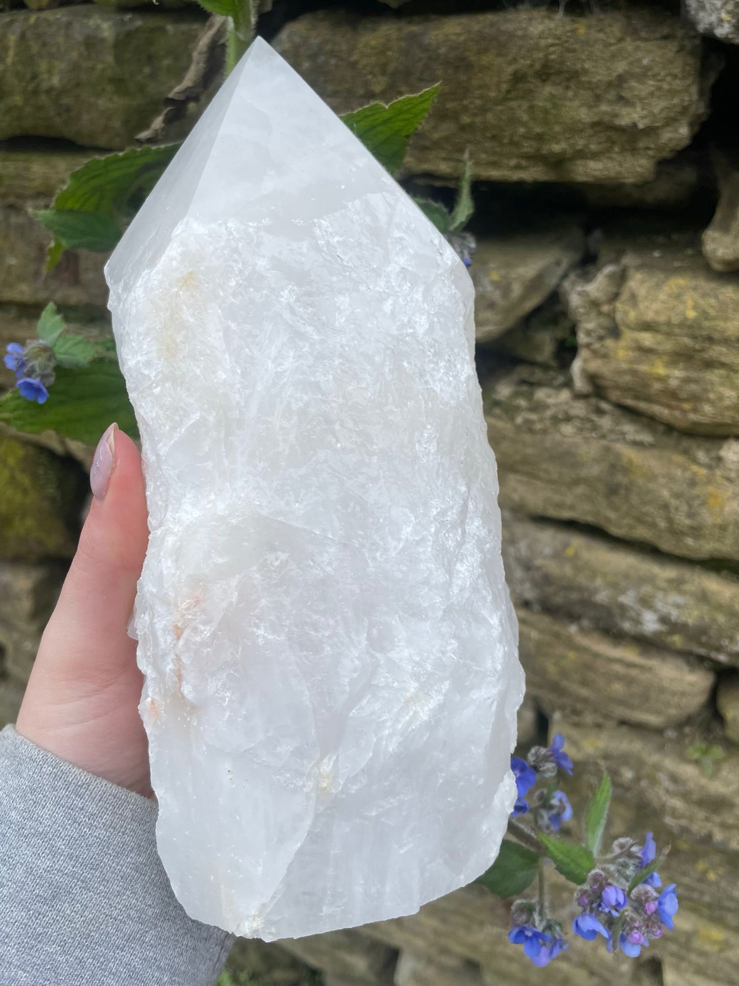Large Quartz Point image 1