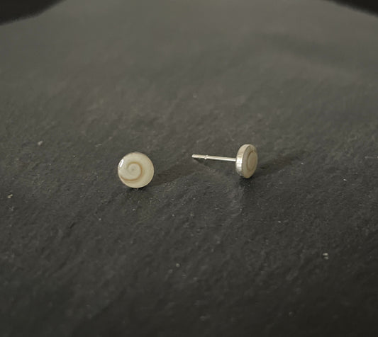 Shiva Shell Round Stud Earrings image 1