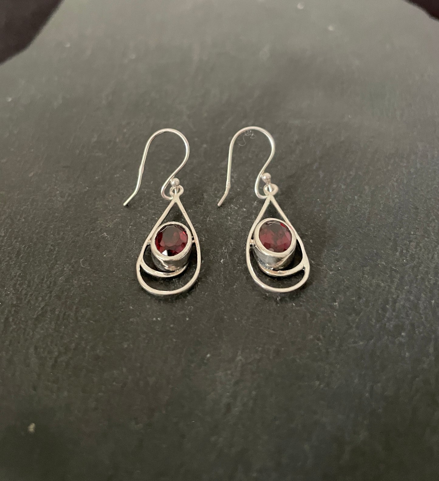 Garnet and Silver Earrings image 1