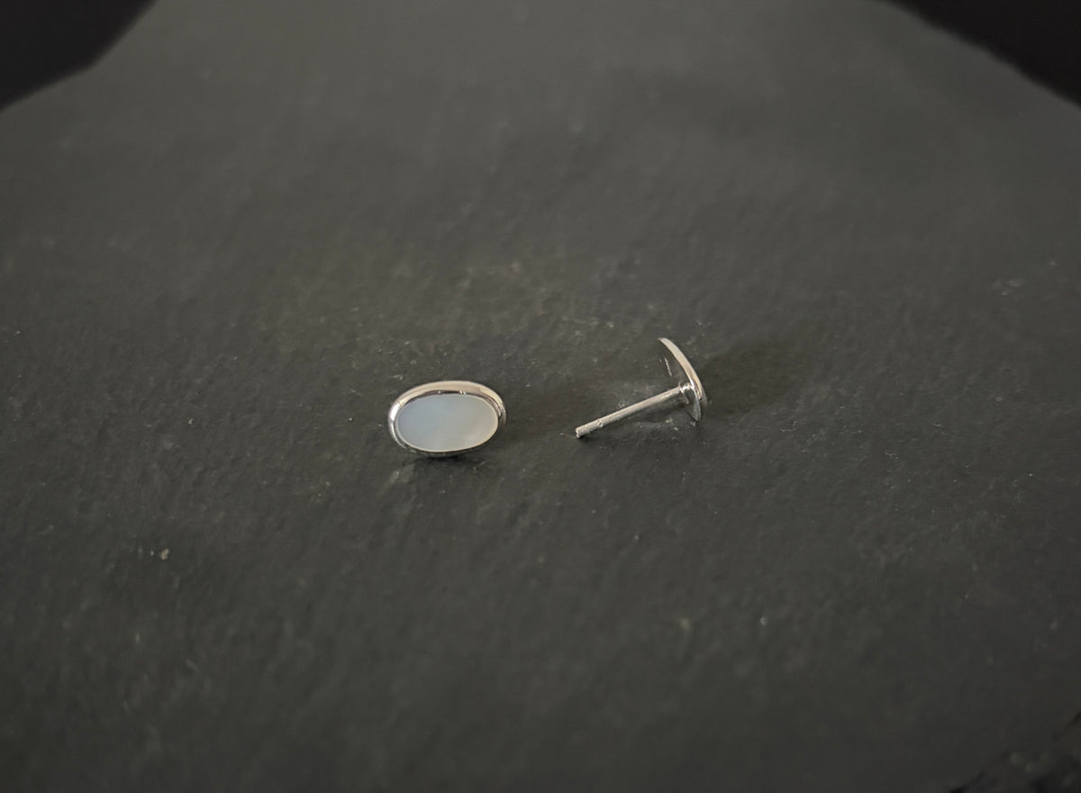 Mother of Pearl Oval Stud Earrings