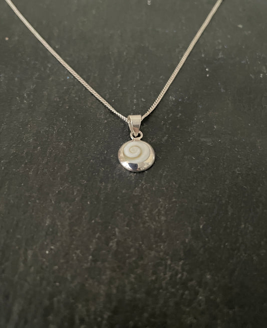 Shiva Shell and Silver Round Pendant