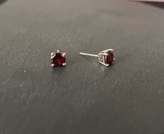 Garnet and Silver Stud Earrings image 1