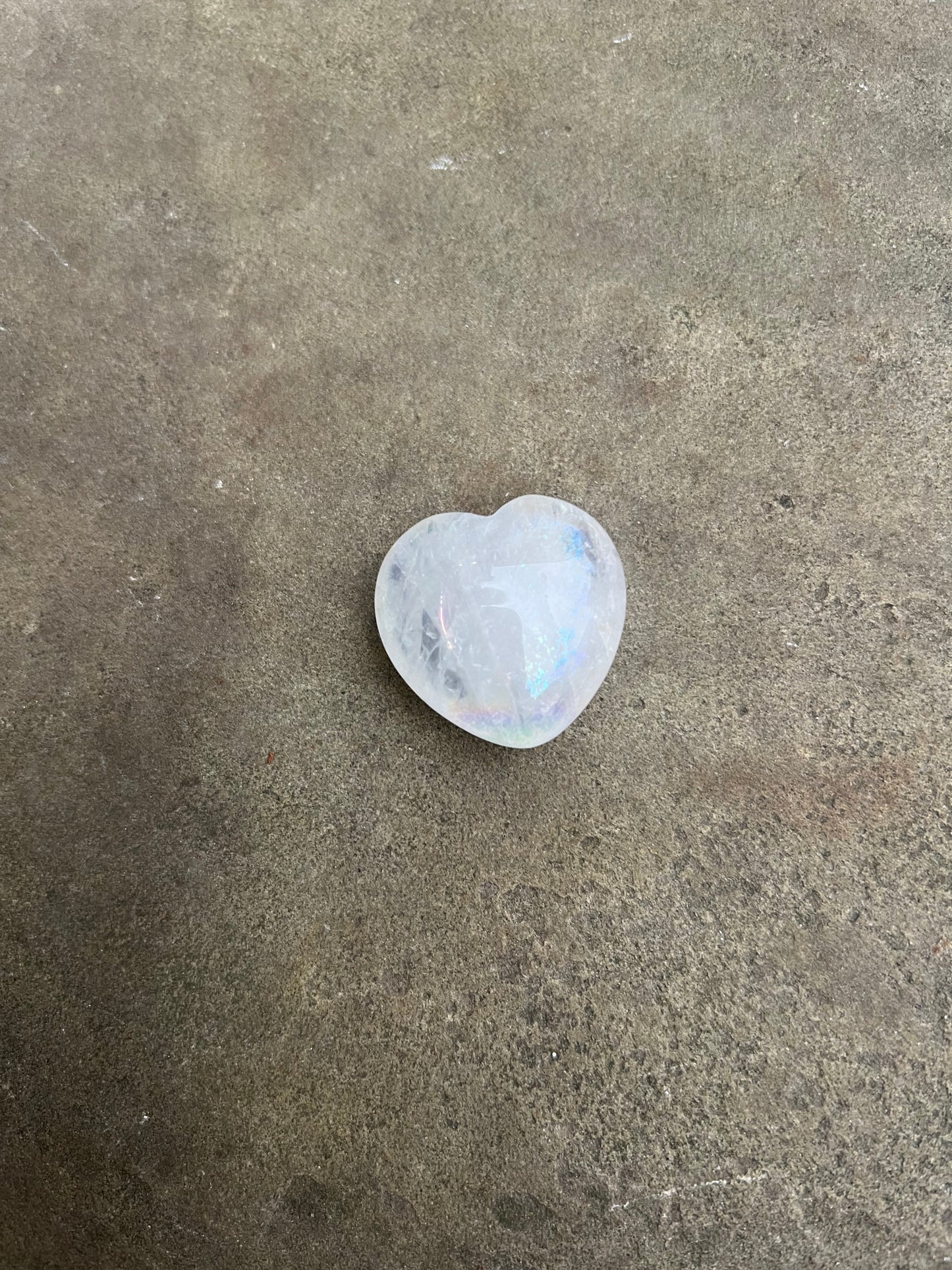 Aura Quartz Heart image 1