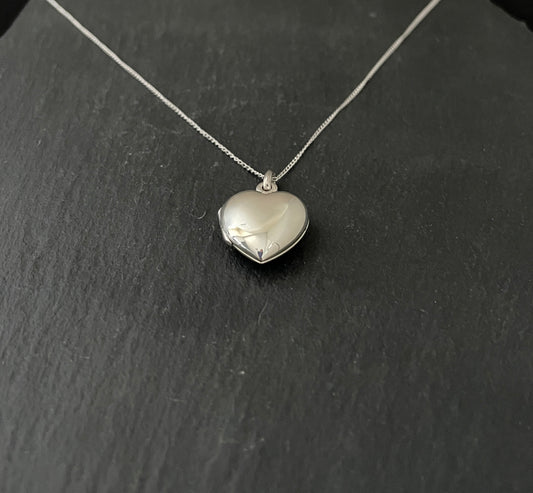 Silver Heart Locket image 1