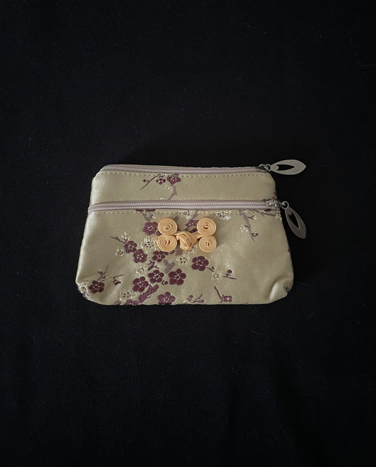 Cream Purse image 1