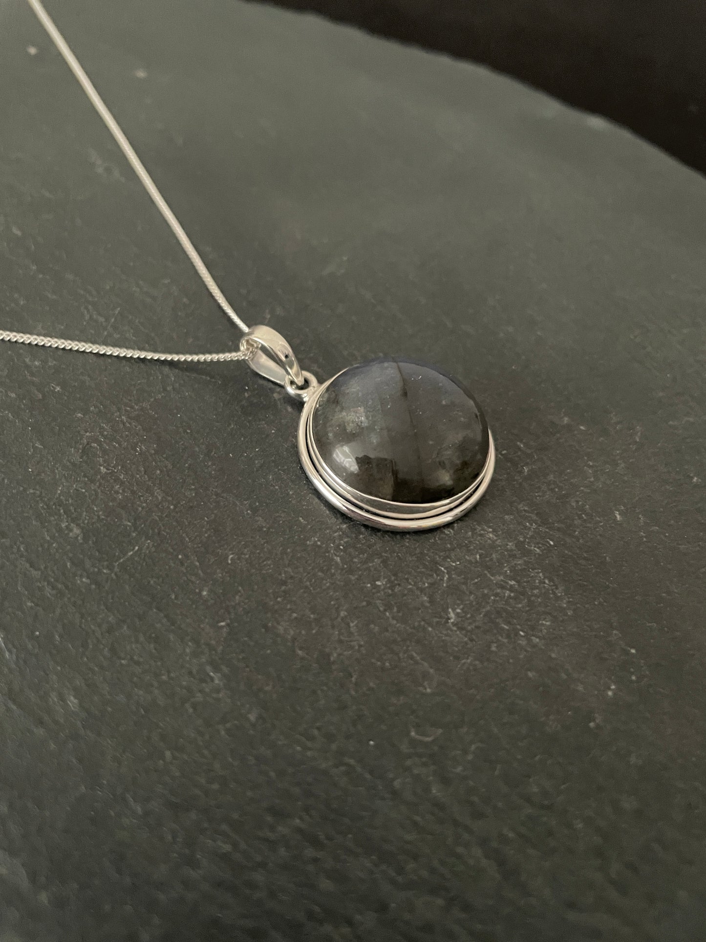 Labradorite Round Pendant image 1