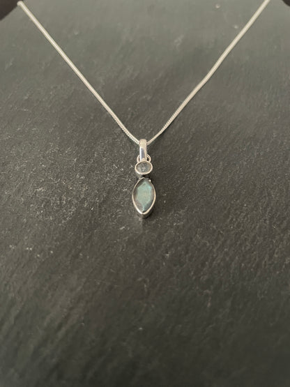Labradorite Pendant image 1