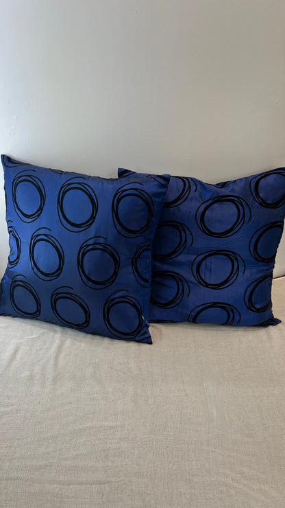 Circle Pattern Cushion Covers image 0