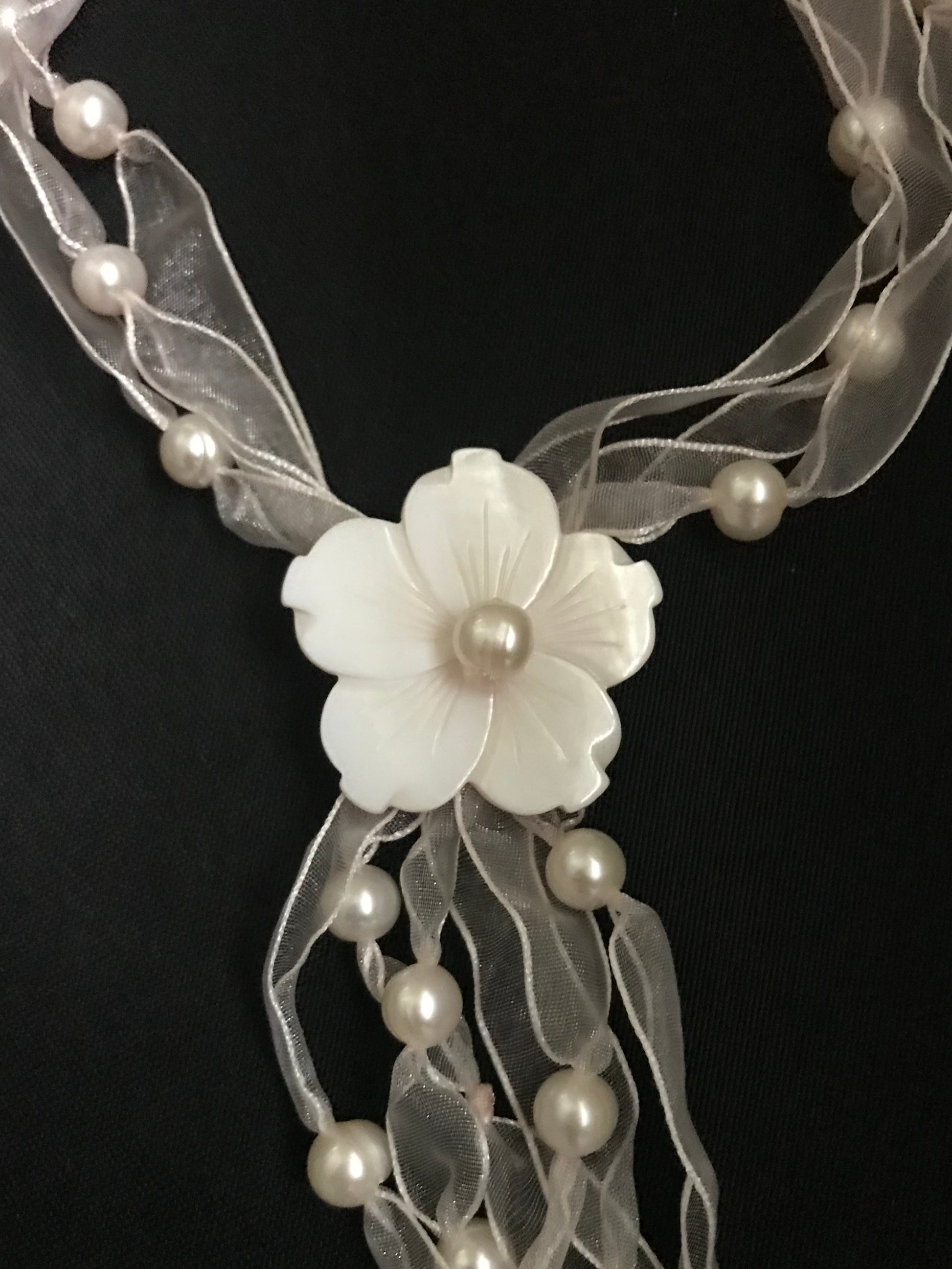 Pearl Flower Necklace image 3