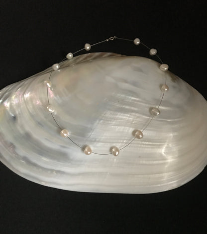 White Pearl Necklace image 1