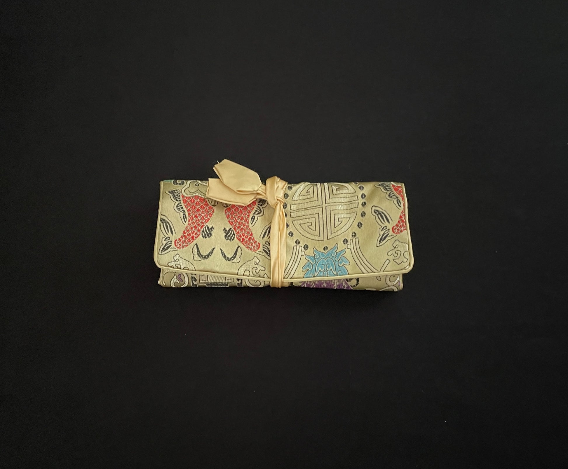 Gold Jewellery Wrap image 1