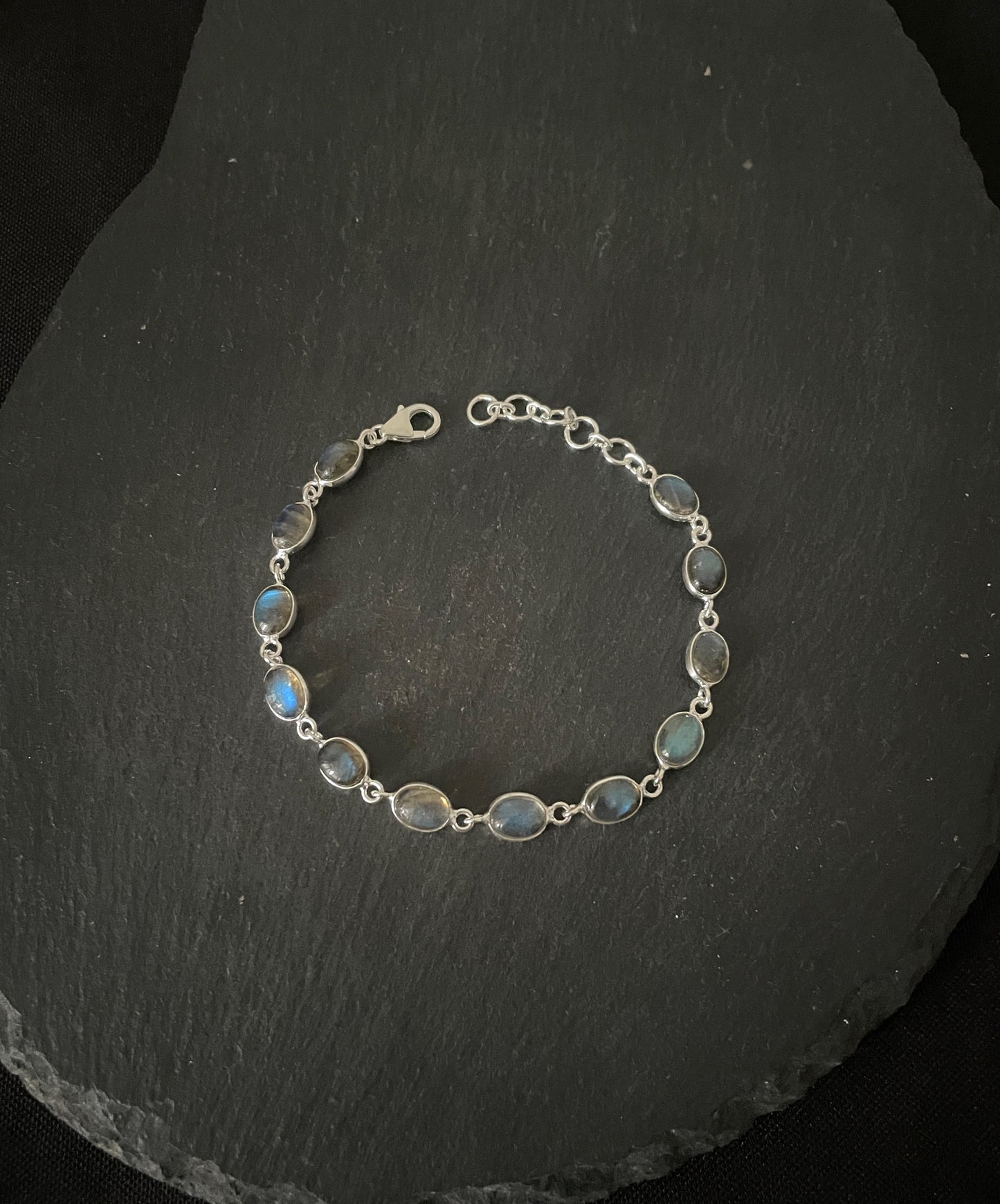 Labradorite and Silver Oval Bracelet image 2