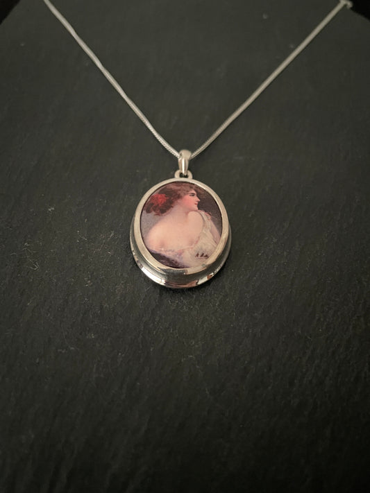 Cameo Style Pendant image 1