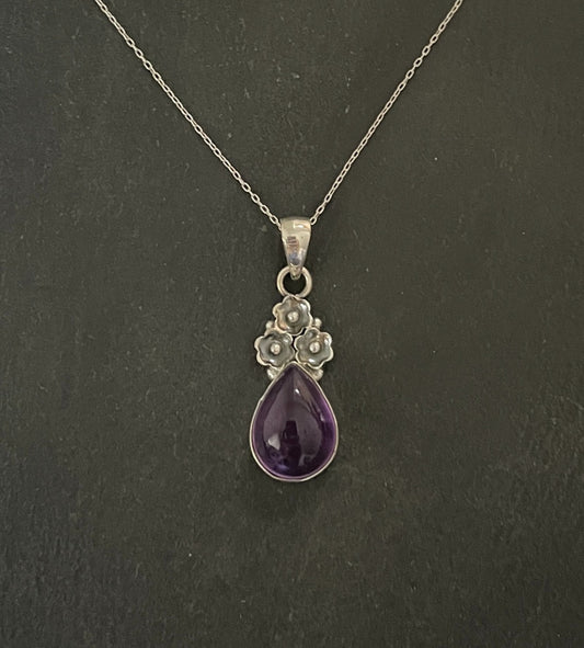 Amethyst and Silver Flower Pendant image 0