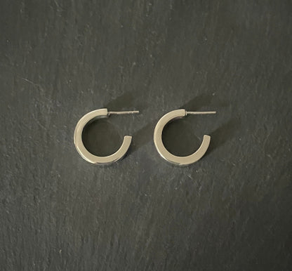 Round Silver Hoop Earrings image 0