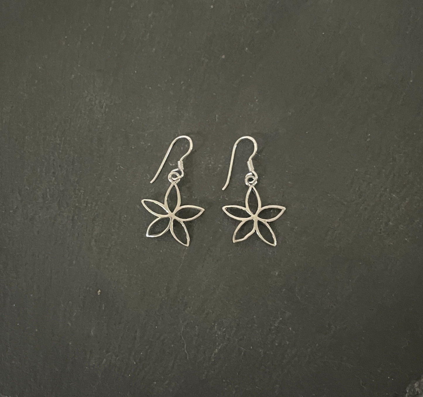 Silver Flower Earrings image 0