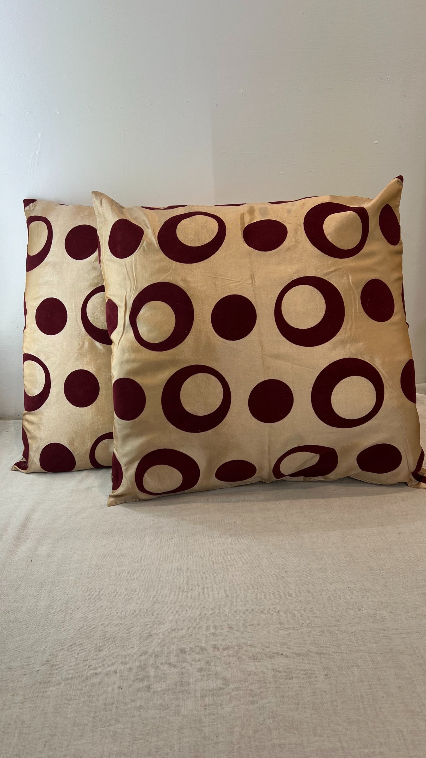 Circle Pattern Cushion Covers image 1