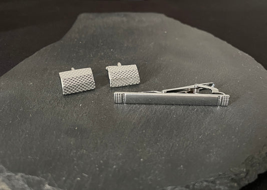Silver Coloured Cufflink and Tie Pin Set image 0