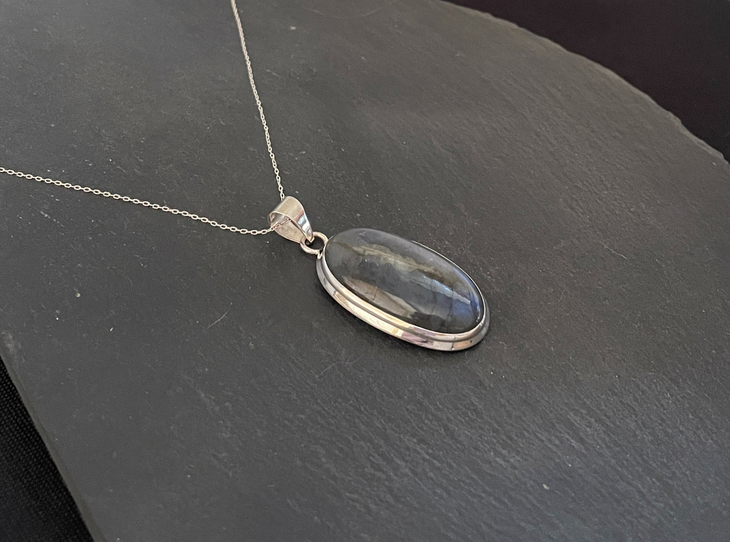 Labradorite and Silver Oval Pendant image 2