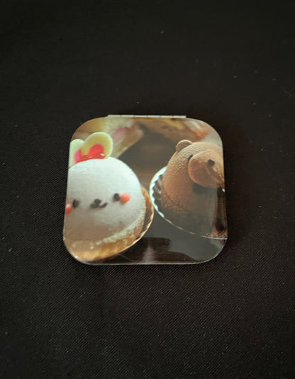 Marshmallow Compact Mirror image 0