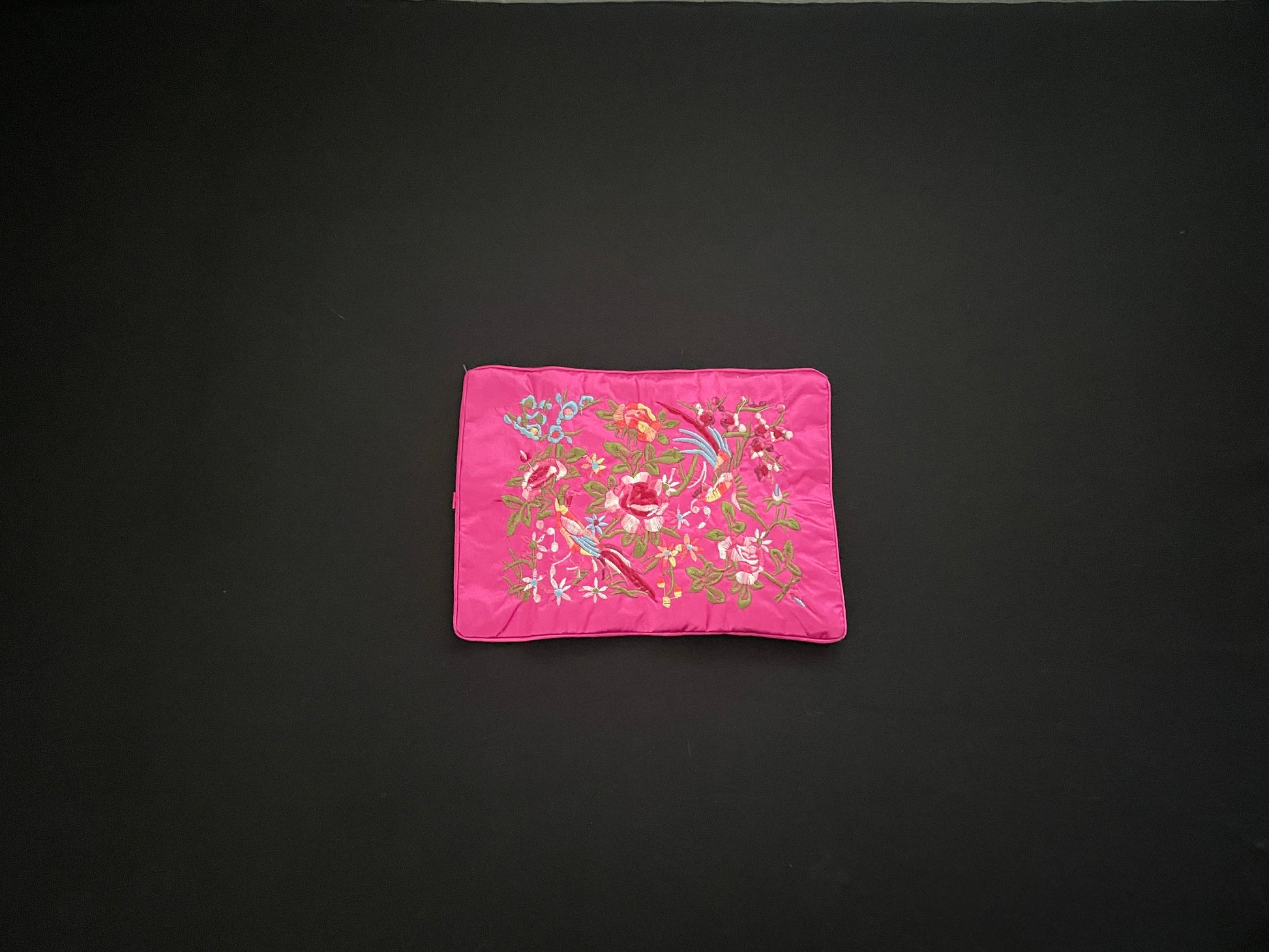 Hot Pink Jewellery Wrap image 2