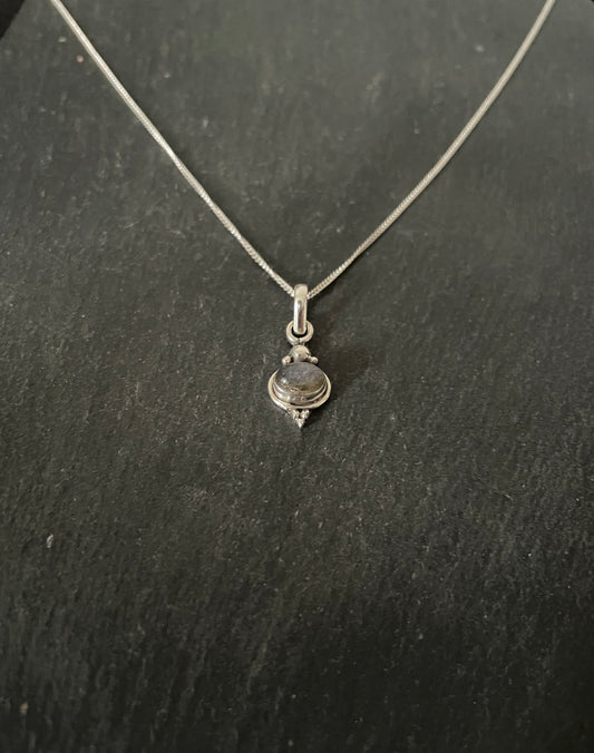 Labradorite Oval Pendant image 1