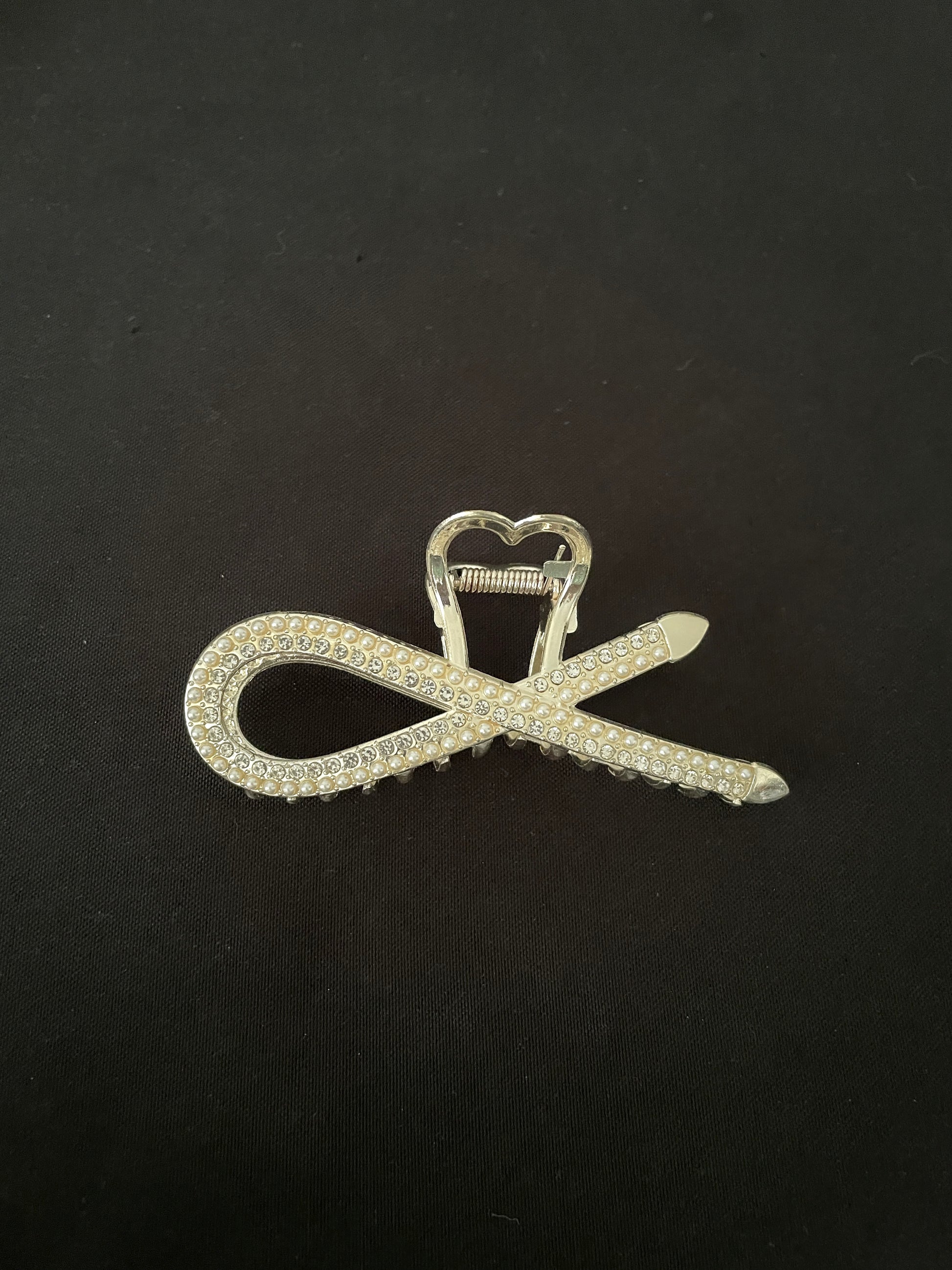 Twist Claw Hair Clip image 0
