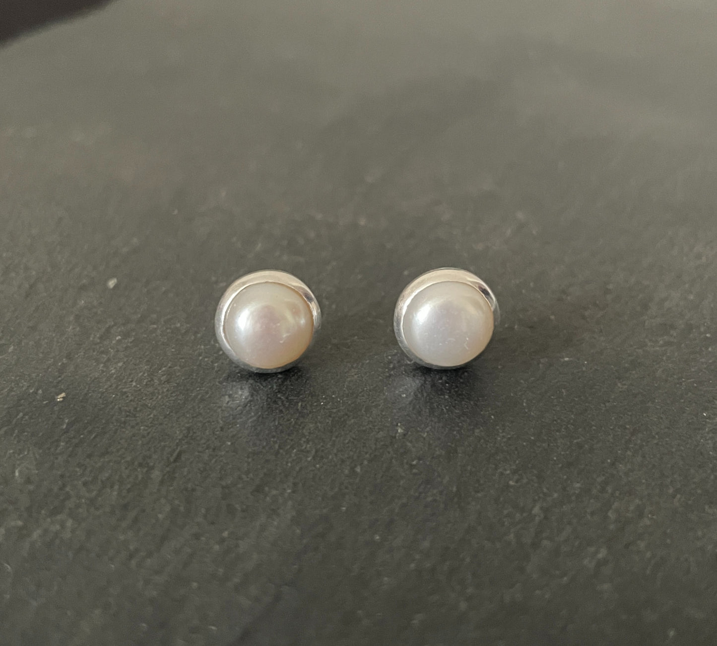 Round Pearl Stud Earrings image 0