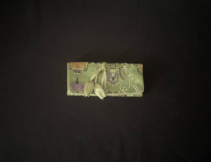 Green Jewellery Wrap image 1