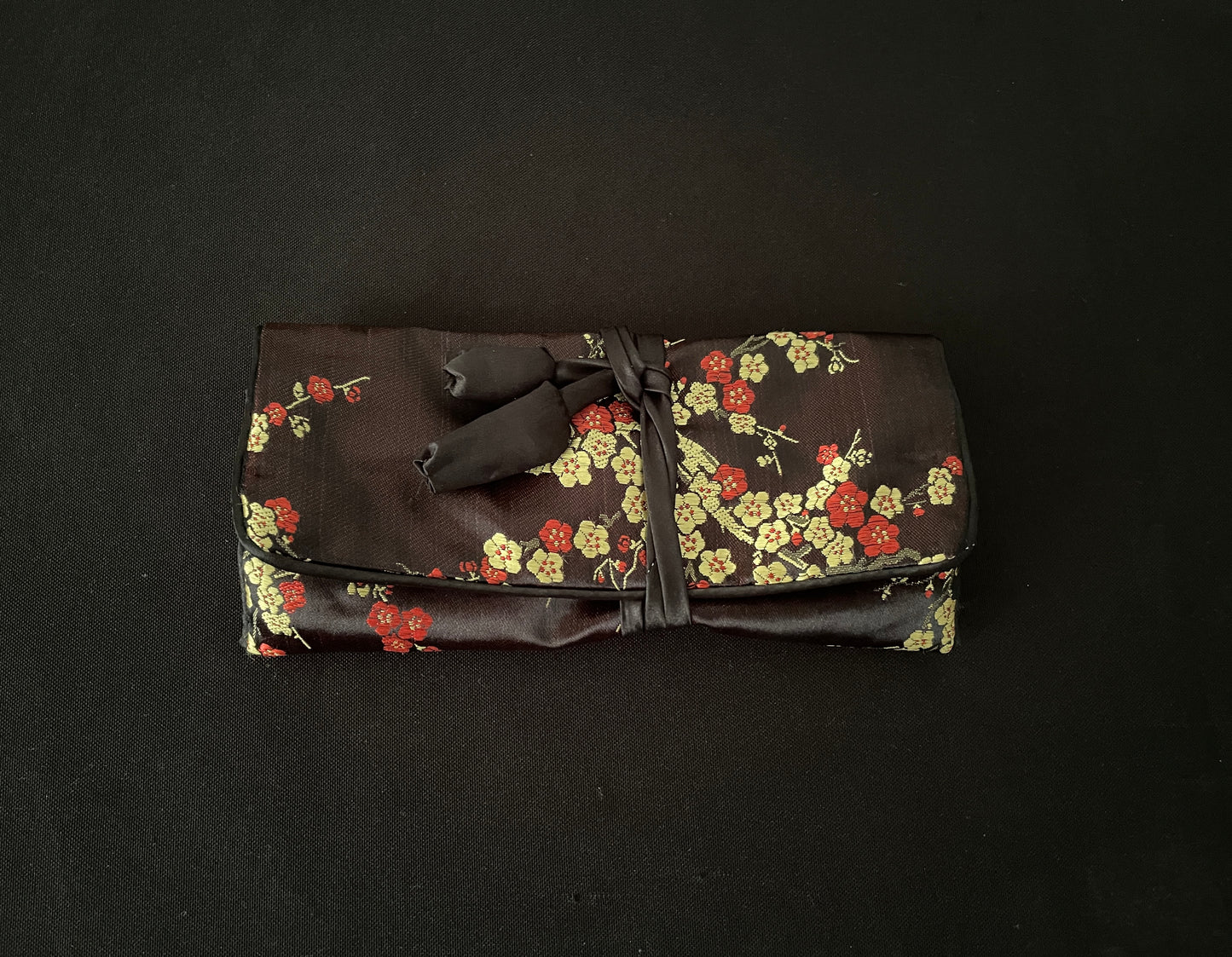 Black Flower Jewellery Wrap image 1