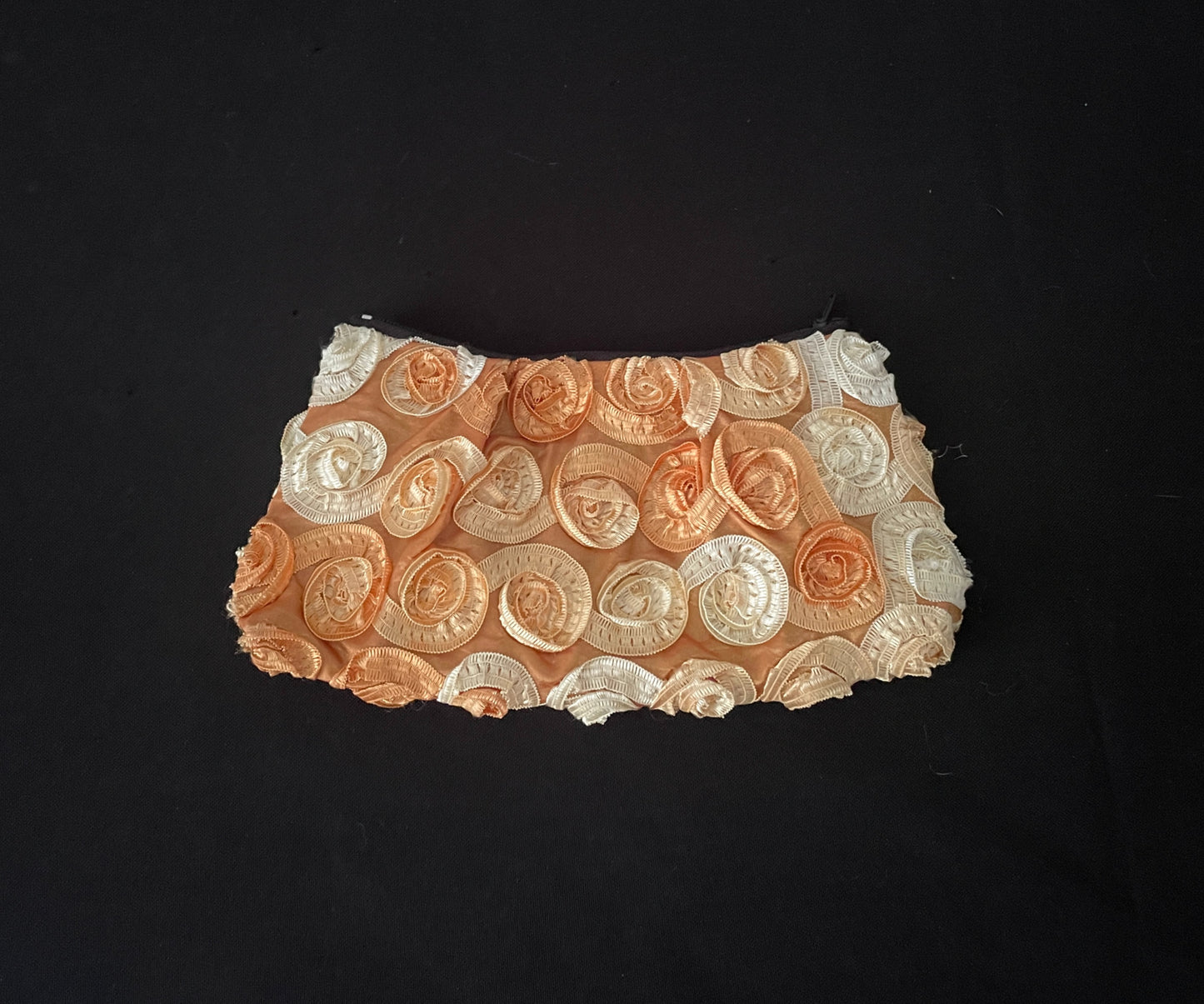 Material Swirl Zip Purse image 0