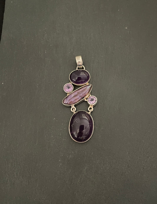 Amethyst and Pearl Pendant image 0