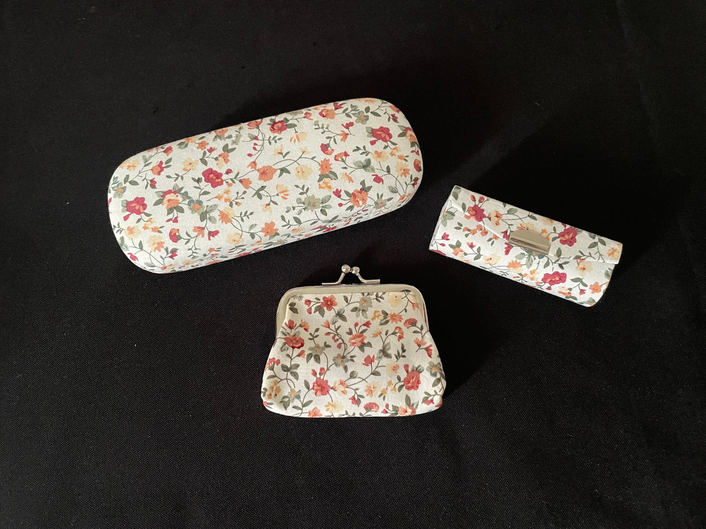 White Floral Set image 0