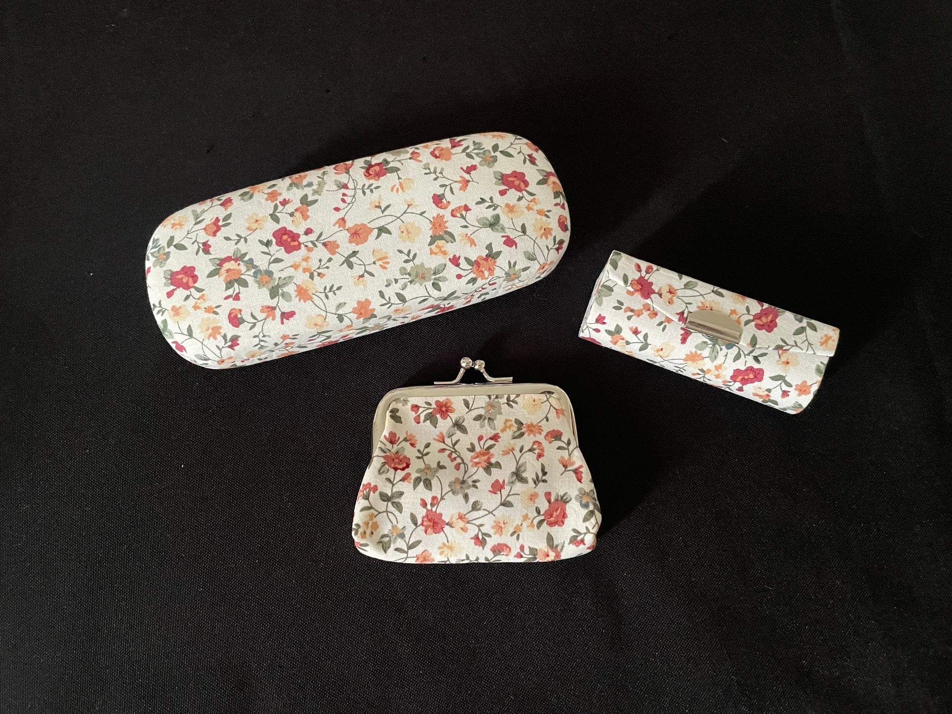 White Floral Set image 0