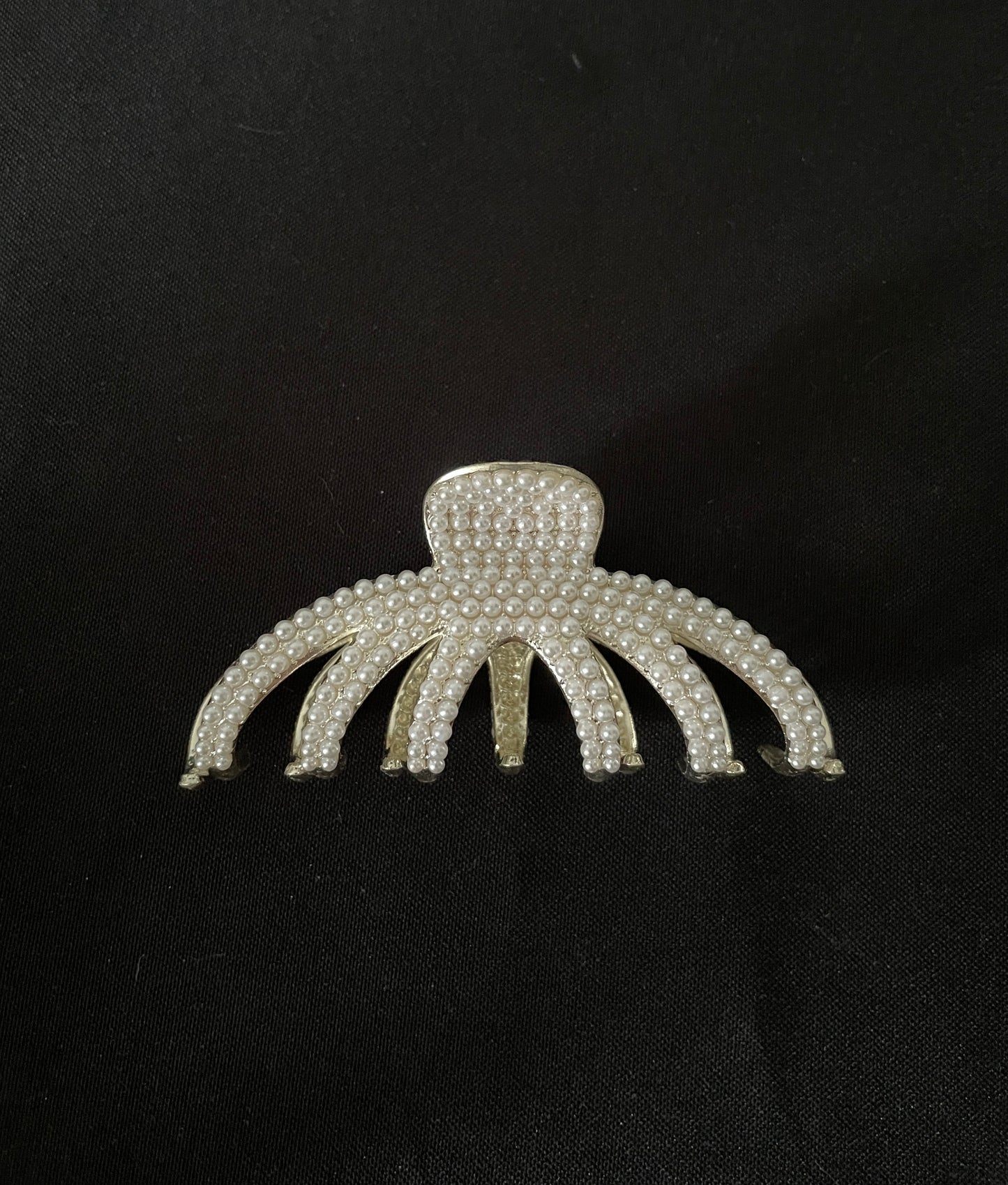 Pearl Bead Hair Clip image 1