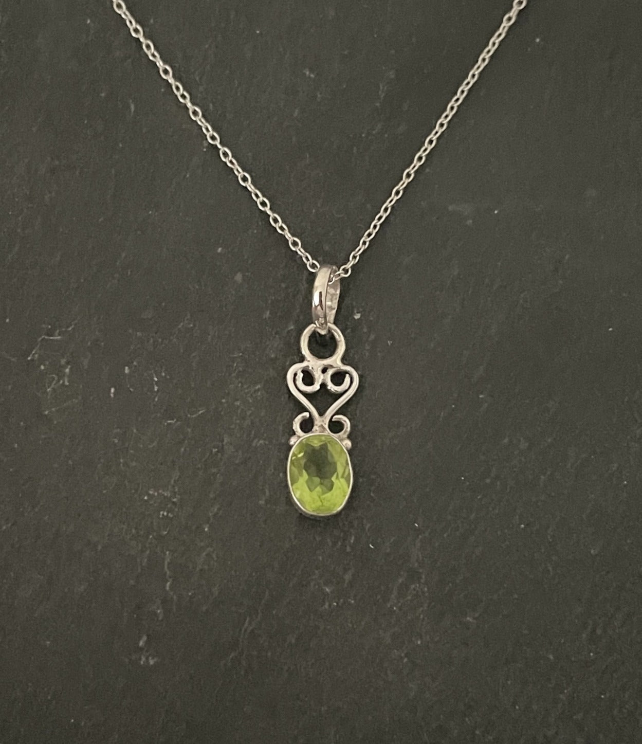Peridot Oval Pendant image 0