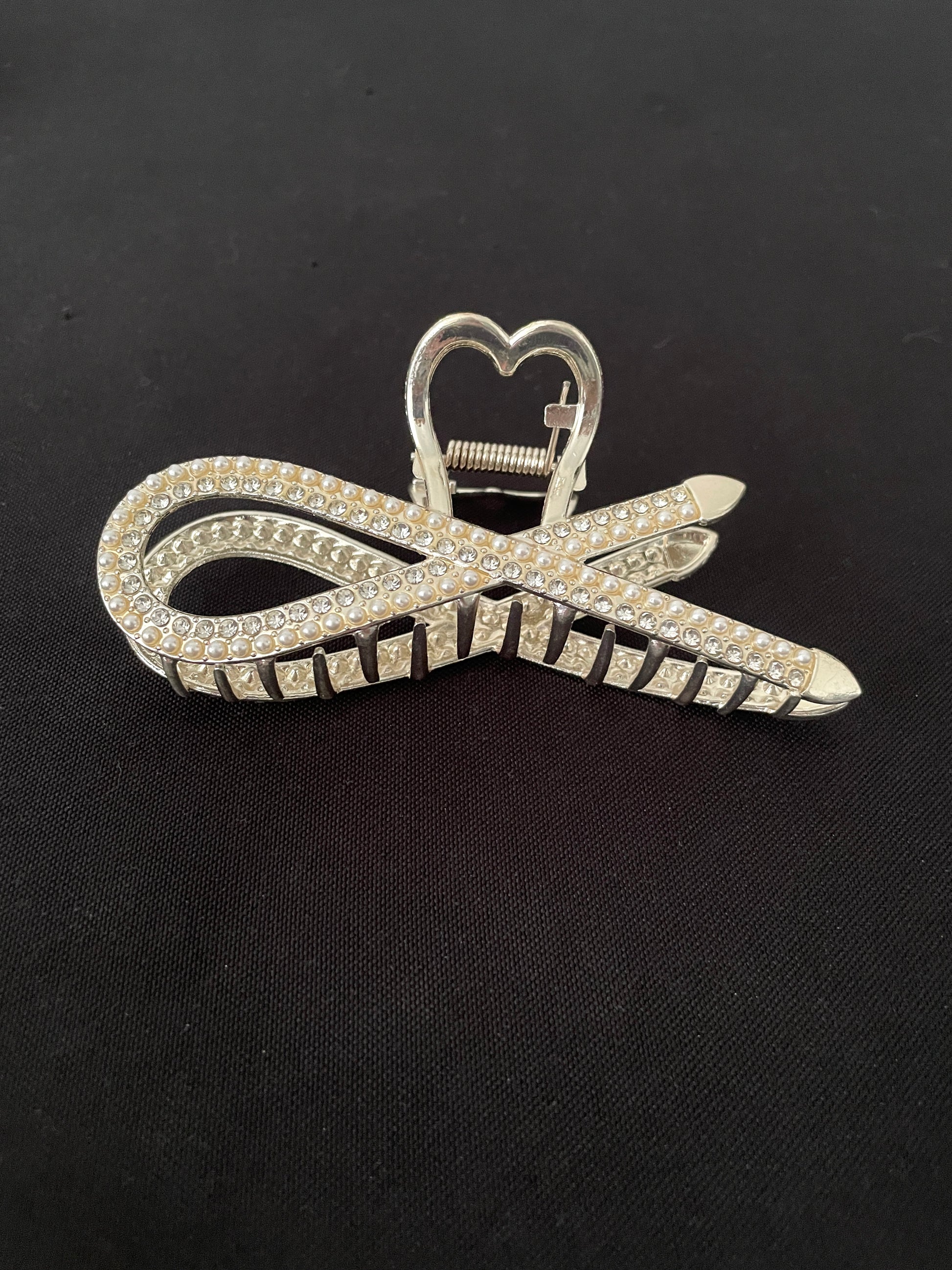 Twist Claw Hair Clip image 1