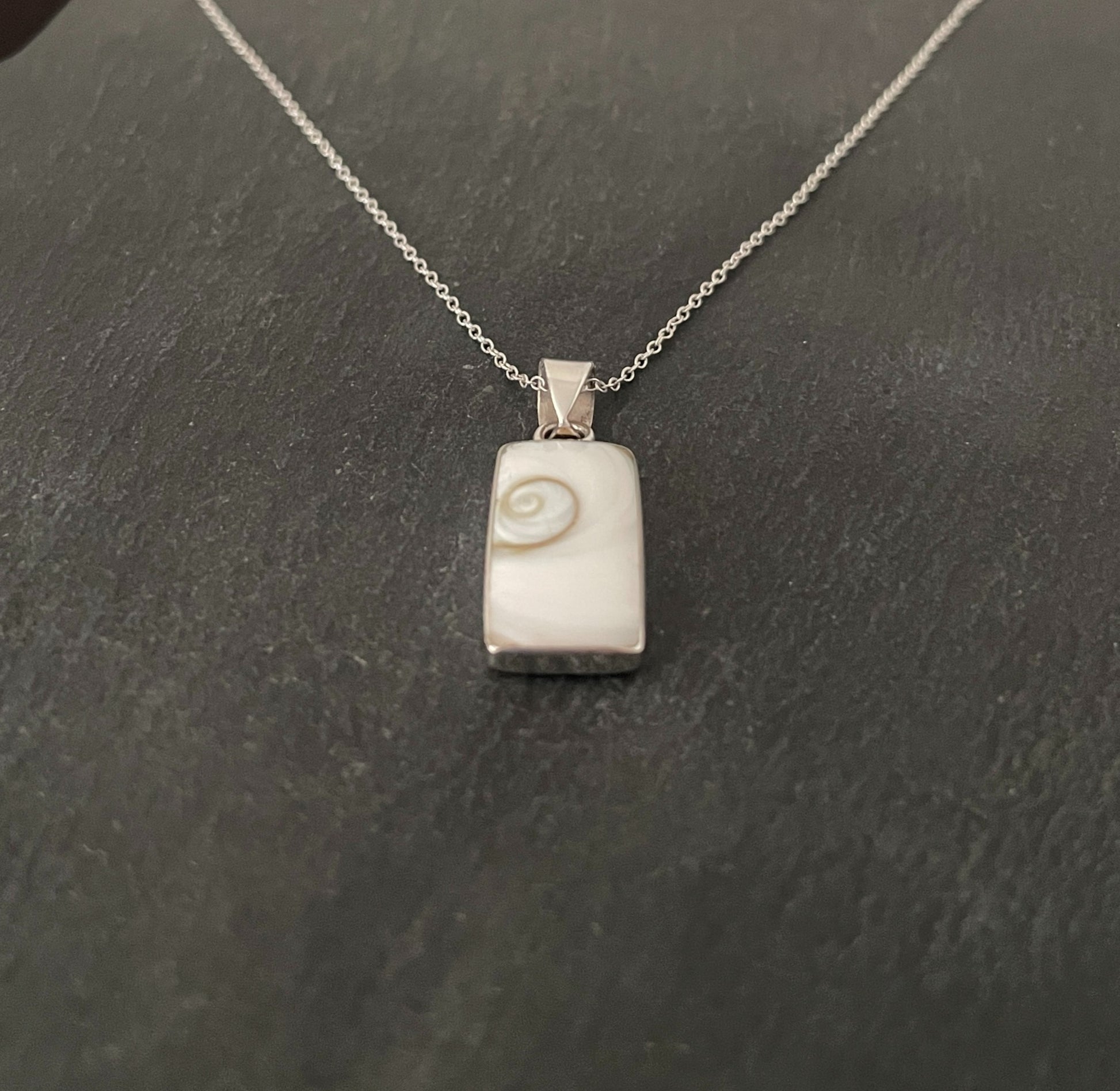Shiva Shell Rectangle Pendant image 1