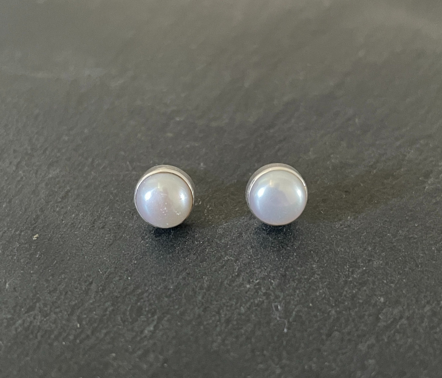 Round Pearl Stud Earrings image 0