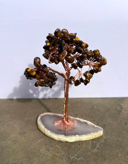Gemstone Tree on Agate Base image 4