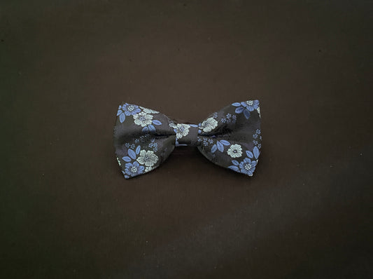 Blue Flower Bow Tie image 0
