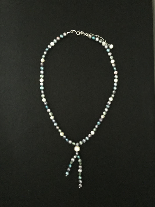Pearl Necklace image 0