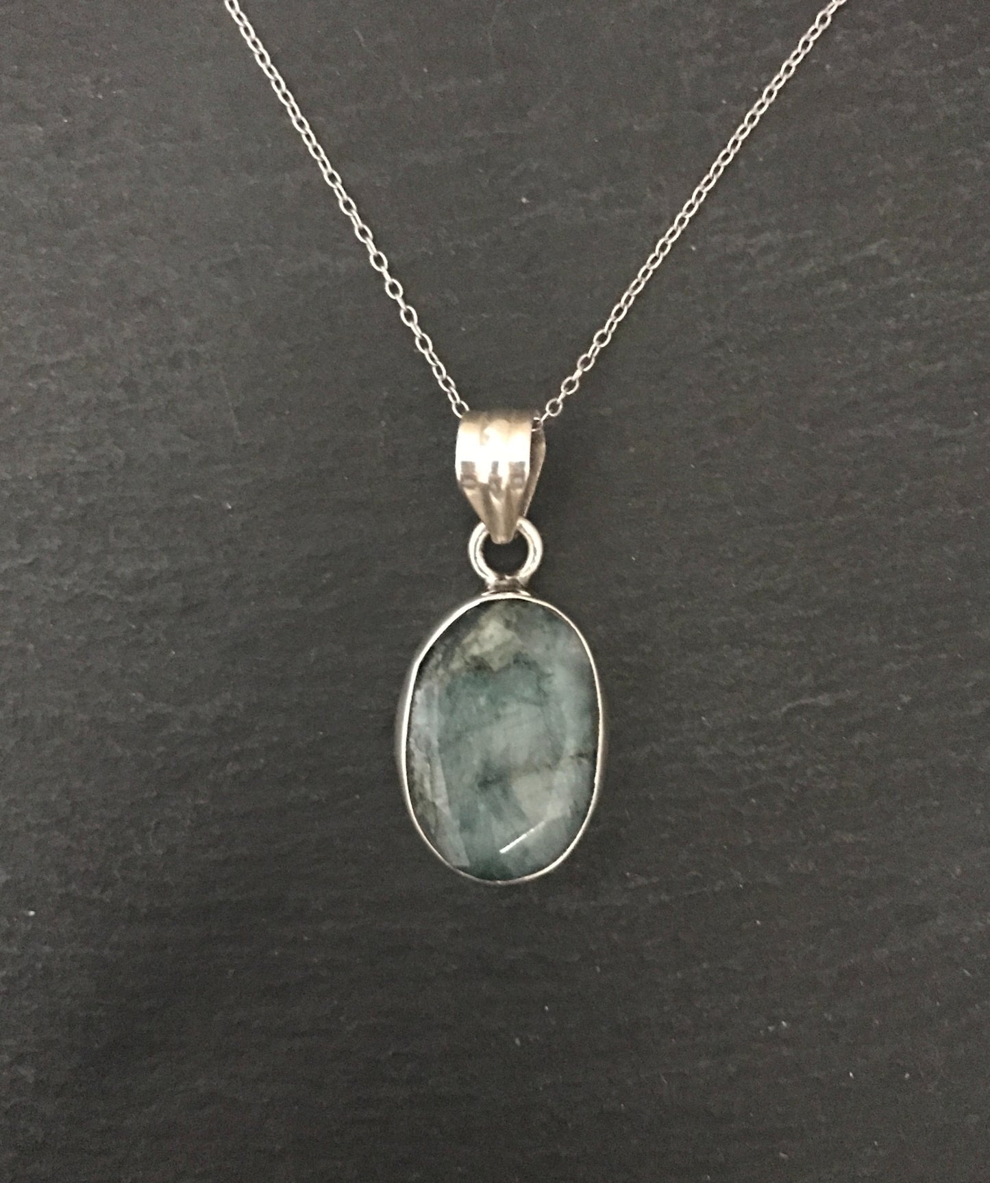 Oval Emerald Pendant image 0