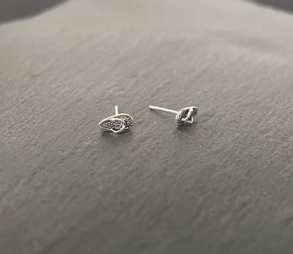 Silver Flip Flop Studs image 1