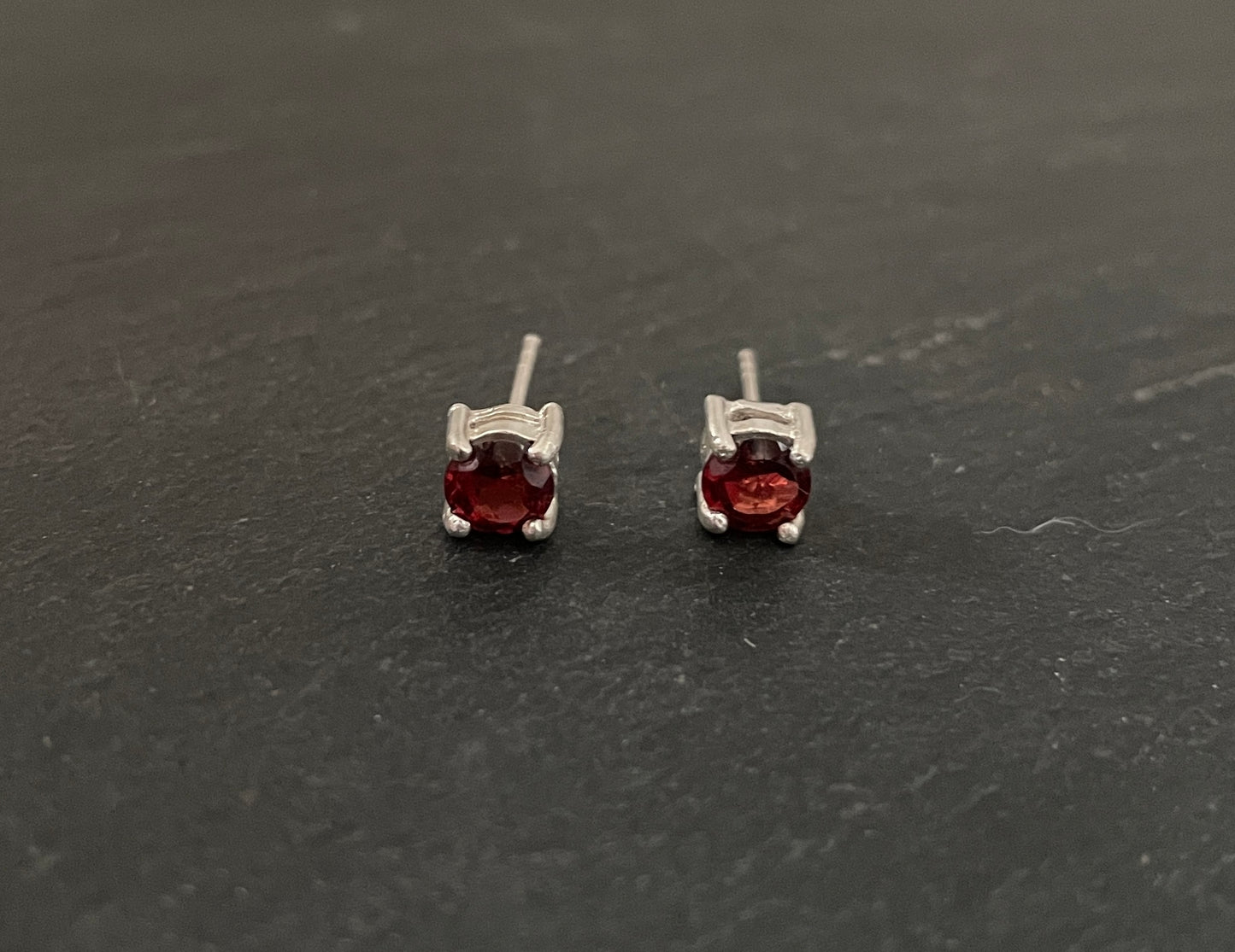 Garnet Round Stud - Large image 0