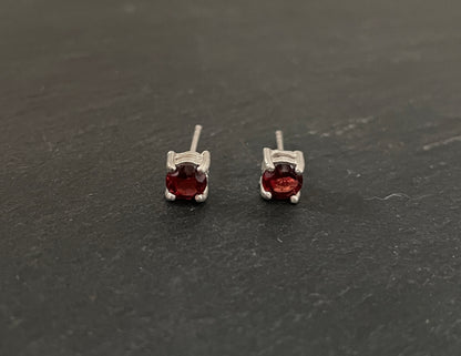 Garnet Round Stud - Large image 0